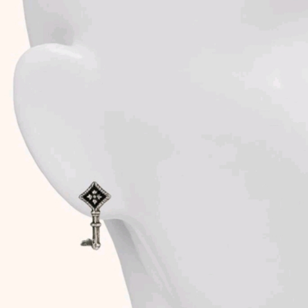 Patricia Nash Floret Key Stud